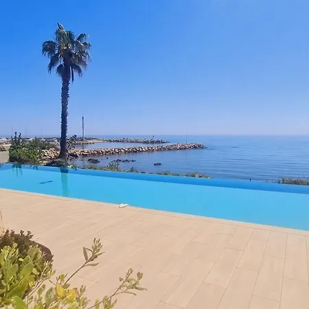 Feriehus Appart Climatise Vue Et Proche Mer Residence De Standing Piscine Kamiesch
